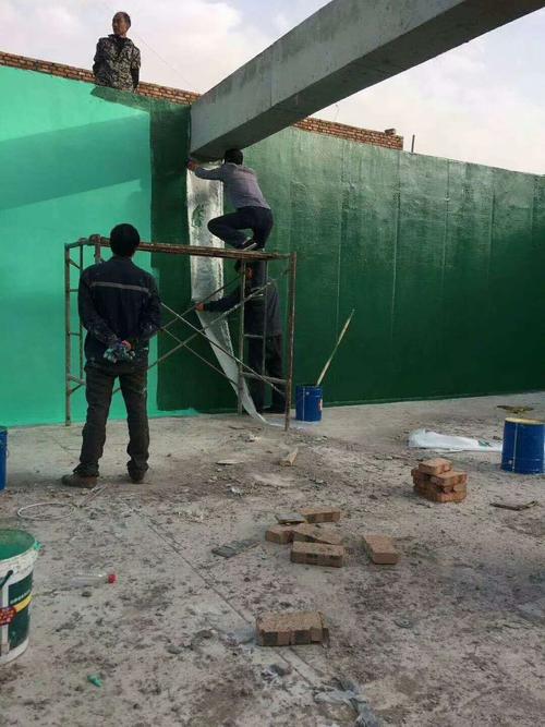 江北针对老旧车间地面普遍存在的起砂、裂缝问题